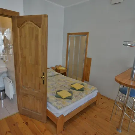 Ξενοδοχείο Multilux With Self Check-in 2*