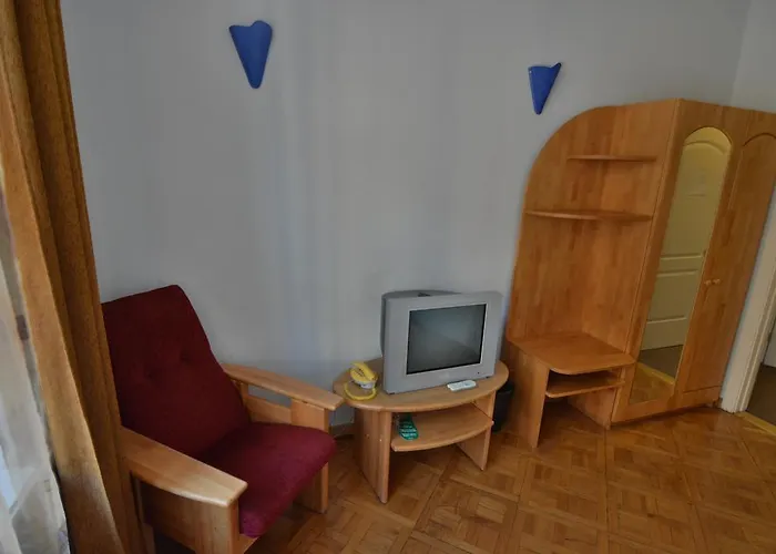 Отель Multilux 2*